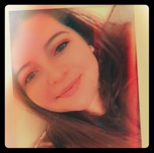 Meet your Posher, Kaylee